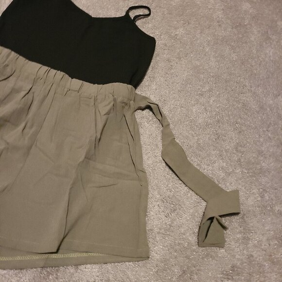 ❄3/$26 Xmas sale❄ NWOT skorts, romper Jumpsuit - Picture 6 of 6